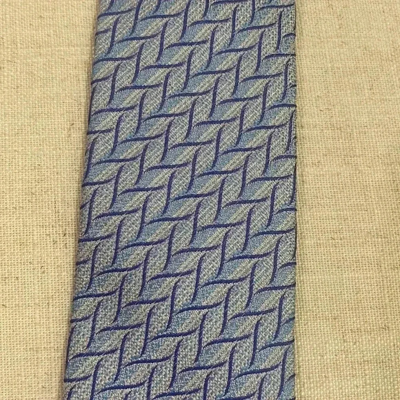 MISSONI Tie 100% Silk Necktie ITALY Designer STRIPED Soft Blue and White - Picture 4 of 6